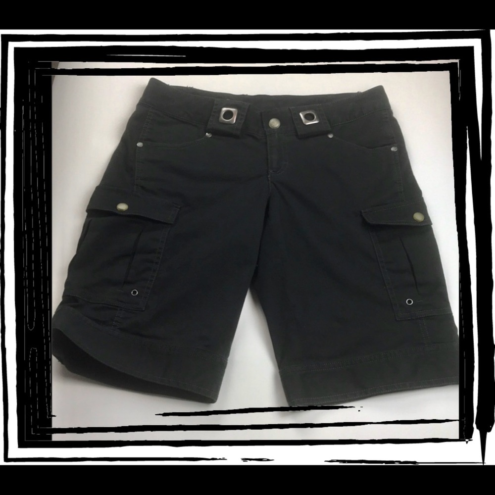 Athleta Kick-It Hiking Cargo Bermuda Shorts